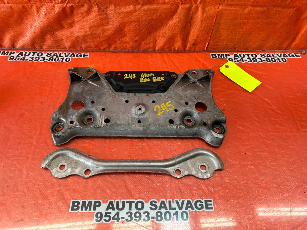 08 15 INFINITI G37 COUPE & CONVERTIBLE RWD   FRONT SUB FRAME BRACE   OEM #2450