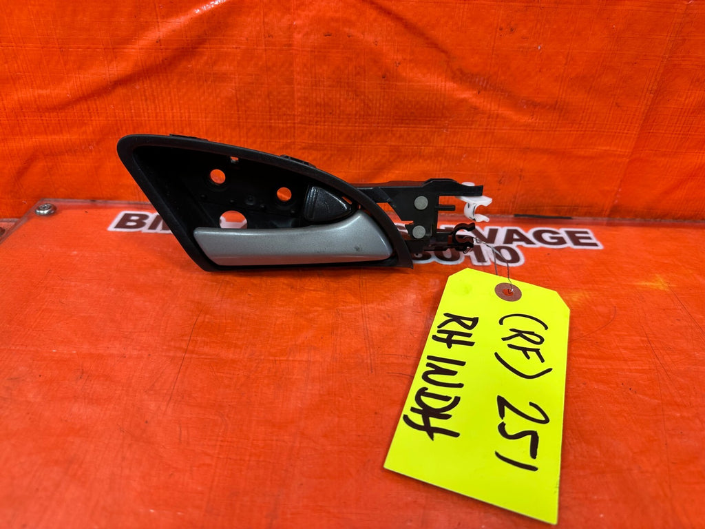 08 12 HONDA ACCORD SEDAN   PASSENGER RIGHT FRONT INTERIOR DOOR HANDLE   OEM #2510