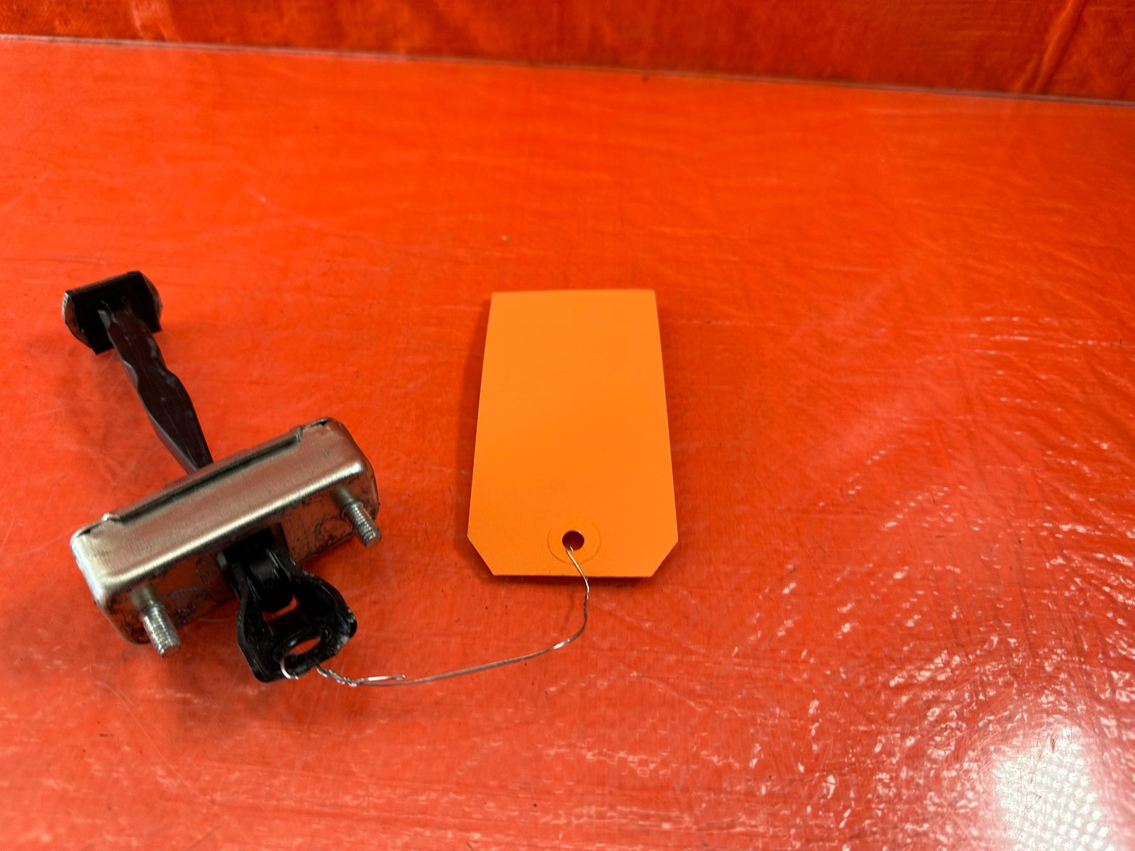 14 20 INFINITI Q50   LEFT OR RIGHT FRONT DOOR CHECKER HINGE ARM STOPPER OEM #2425
