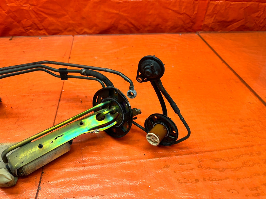 92 96 HONDA PRELUDE FUEL PUMP ASSEMBLY WITH LINES OEM #3327