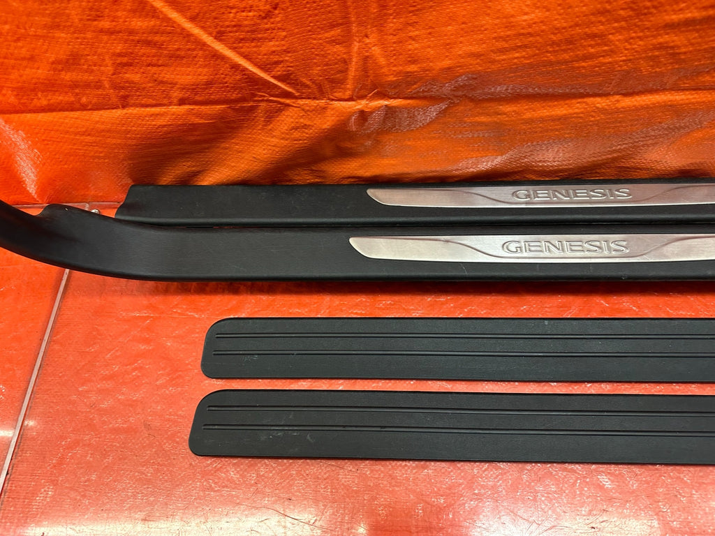 10 16 HYUNDAI GENESIS COUPE   LEFT AND RIGHT FLOOR PILLARS SCUFF PLATES OEM #21910