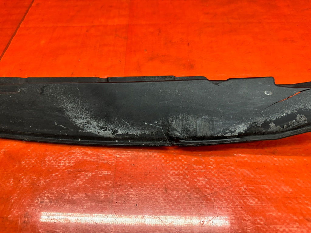 04 08 ACURA TSX RIGHT PASS FRONT FENDER ENCLOSURE TRIM MOLDING OEM #33010