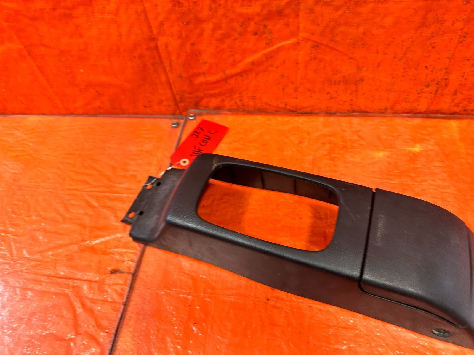 92 95 HONDA CIVIC   5 SPEED MANUAL SHIFTER CENTER CONSOLE TRIM BEZEL OEM #32710