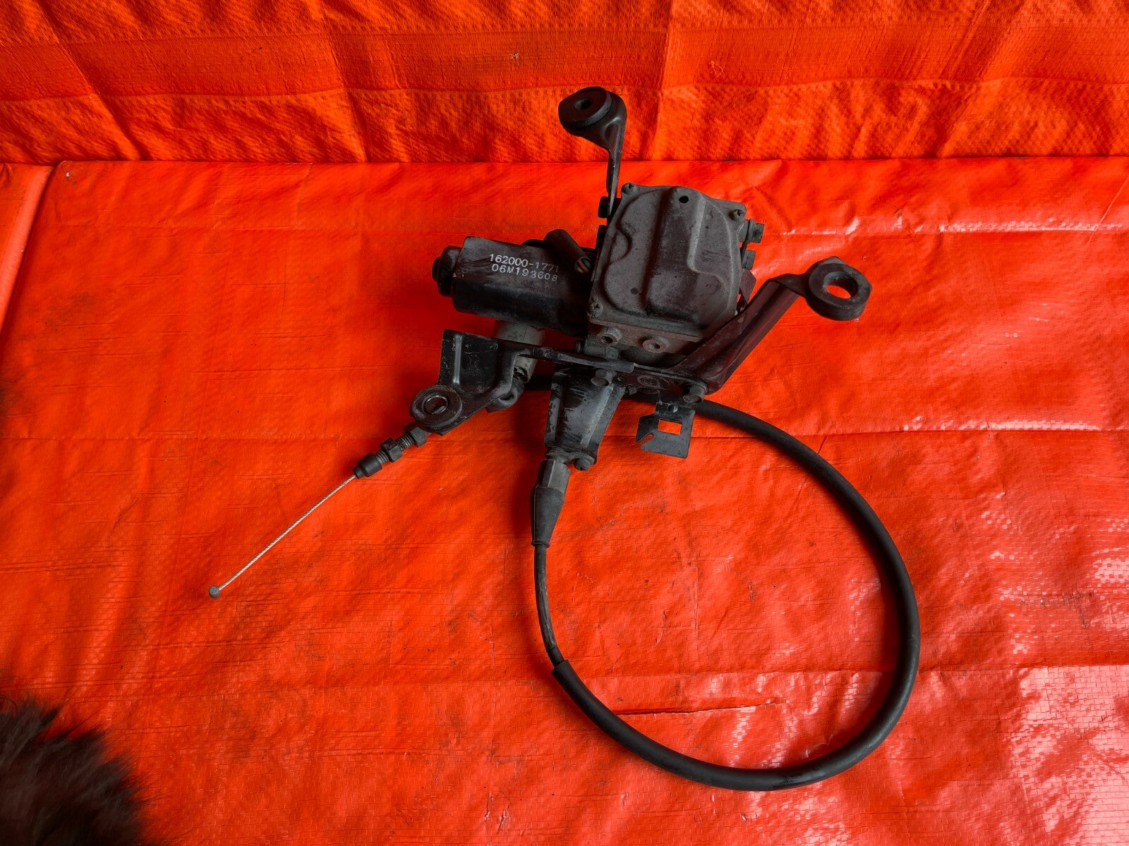 92 96 LEXUS SC300   CRUISE CONTROL MOTOR ACTUATOR W/ CABLE   OEM FACTORY OE #648
