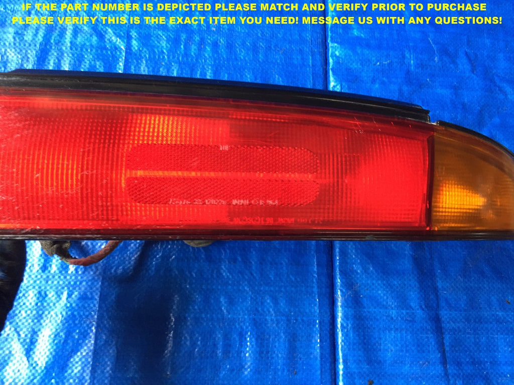OEM 1993 1994 INFINITI J30 PASSENGER RIGHT TAIL LIGHT R RH 93 94 12