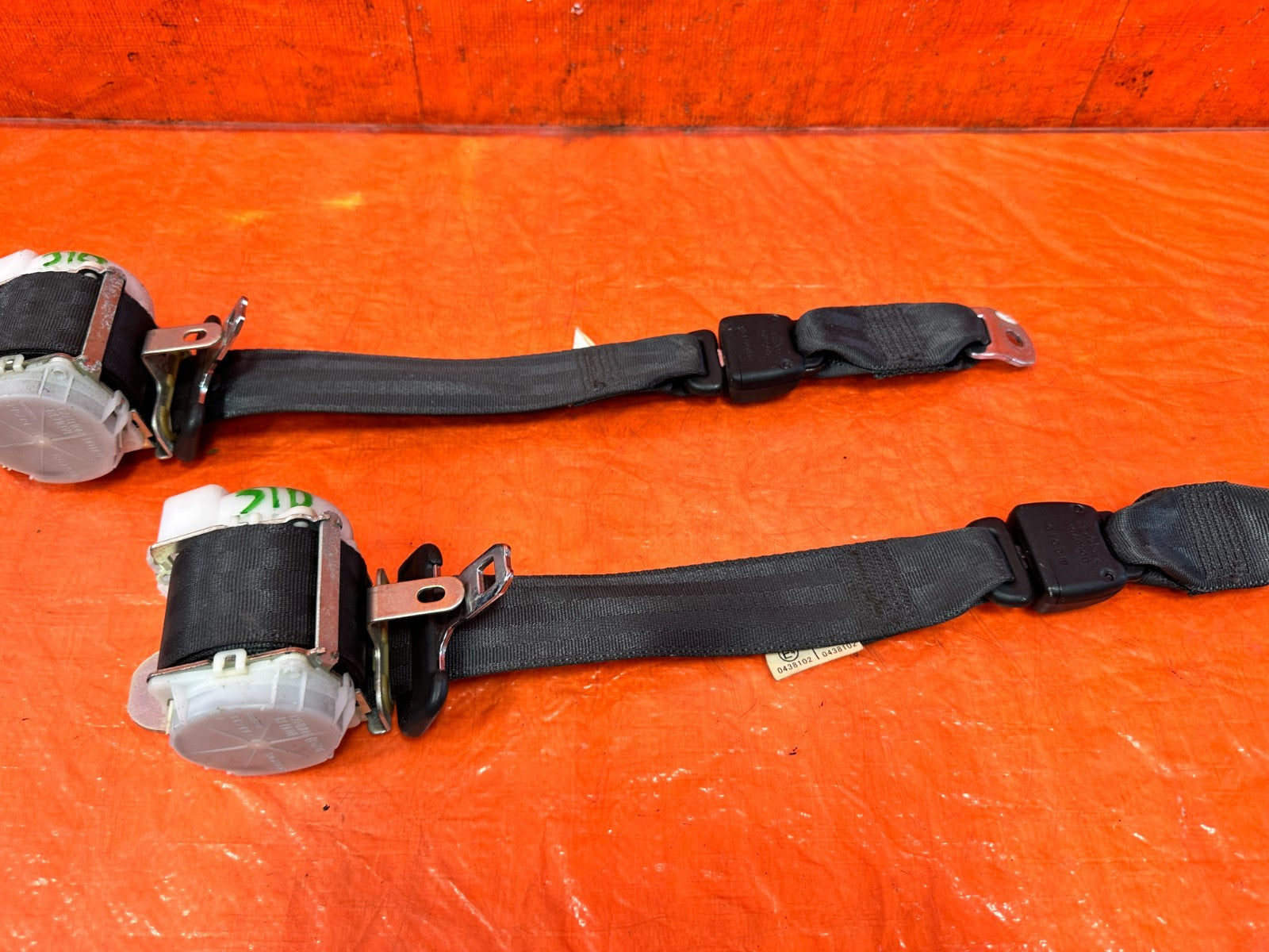09 15 INFINITI G37 CONVERTIBLE   REAR SEAT BELTS LEFT & RIGHT   OEM #3102