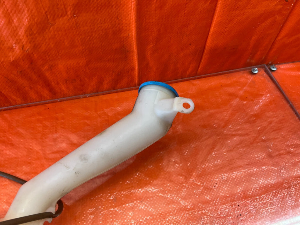 2000 ACURA 1.6 EL   WINDSHIELD WIPER RESERVOIR WIPER TANK W/ MOTOR   OEM #1456