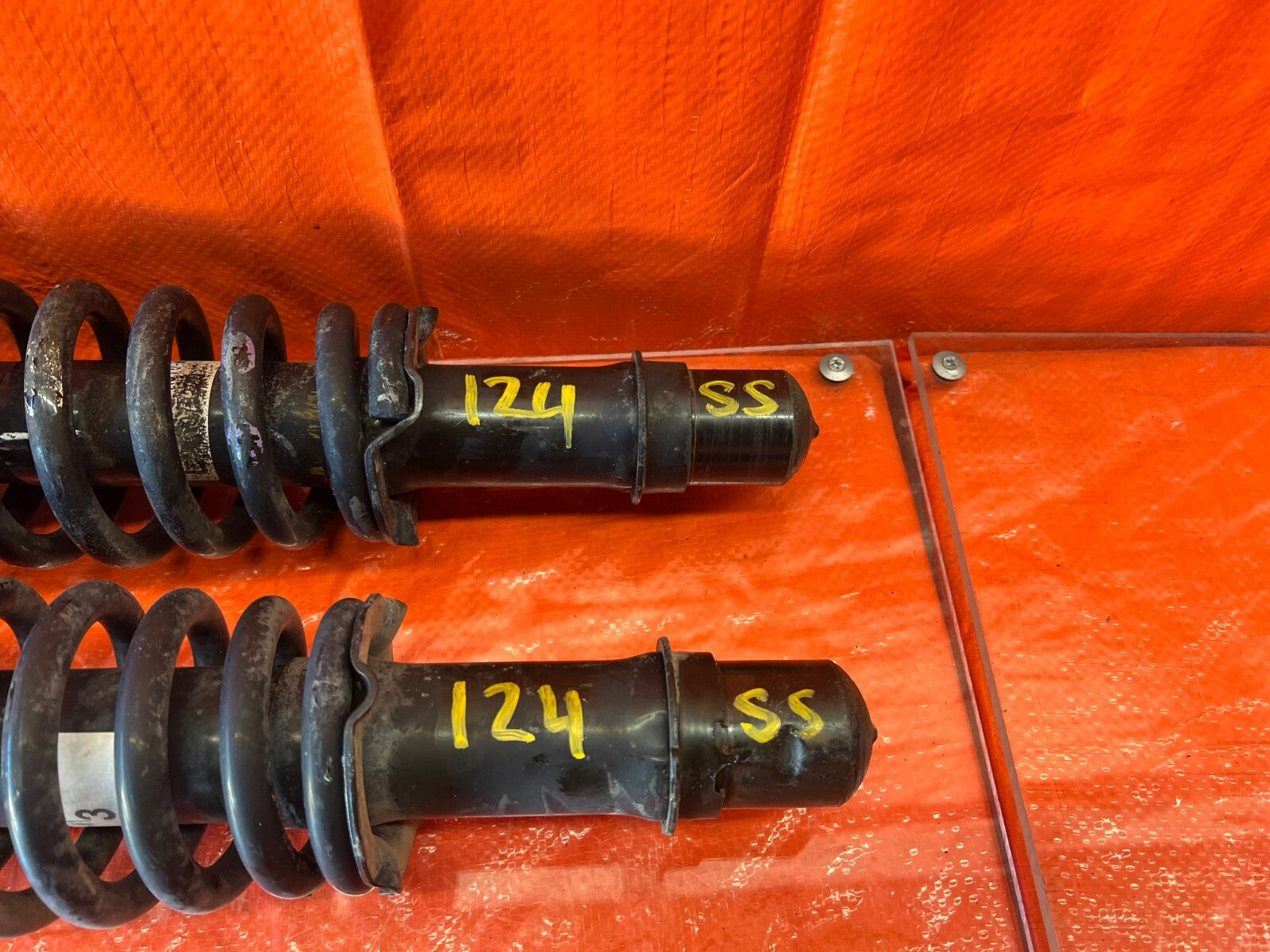 96 00 HONDA CIVIC   FRONT SHOCKS & SPRINGS LEFT AND RIGHT FACTORY OEM   OEM #1244