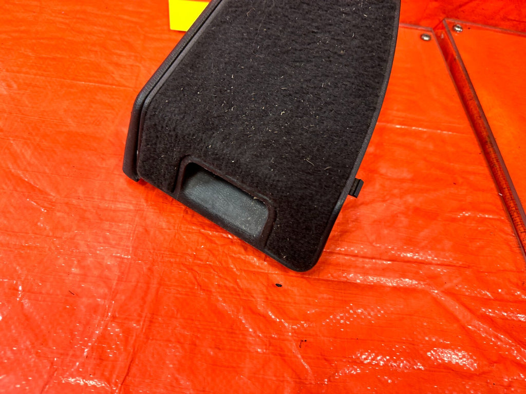 88 89 HONDA CRX DX   DRIVER LEFT REAR CARGO STORAGE COMPARTMENT OEM #2771