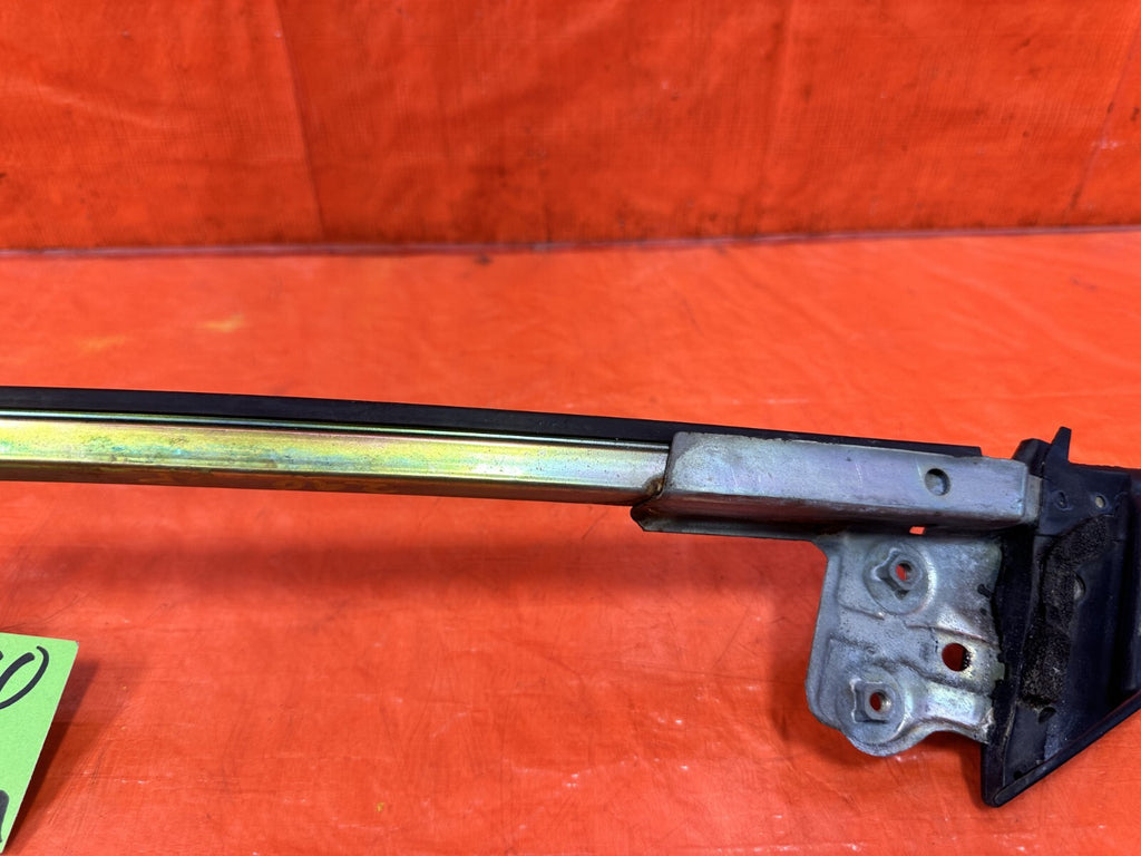 00 09 HONDA S2000   PASSENGER RIGHT WINDOW GLASS SASH   OEM FACTORY #2904