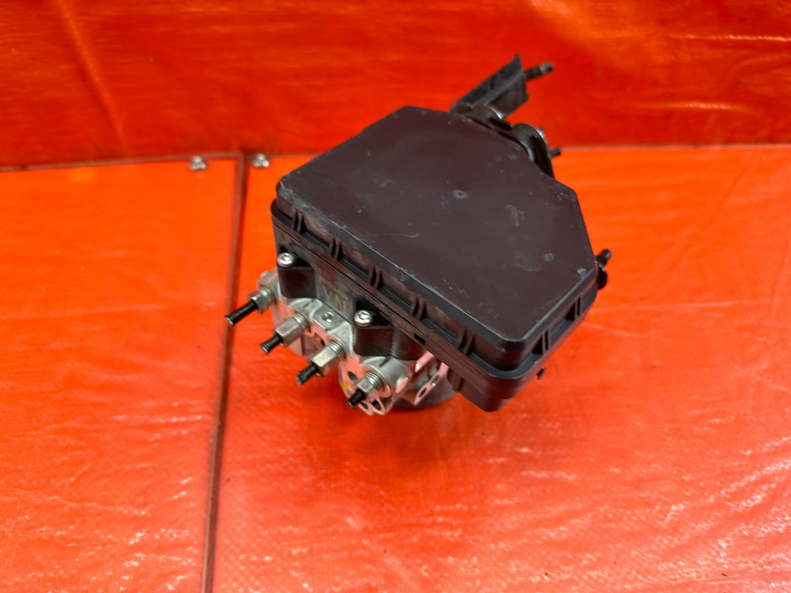 16 17 INFINITI Q50   RED SPORT 400   W/ PRE CRASH ONLY   ABS PUMP MODULE OEM 2154