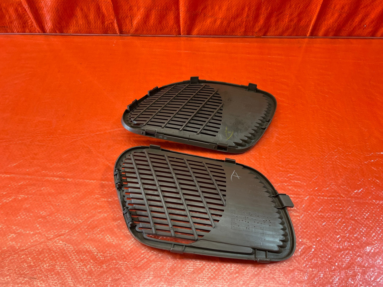 94 01 ACURA INTEGRA 2D REAR SPEAKER COVER TRIM PLASTIC LEFT & RIGHT TAN OEM #16411