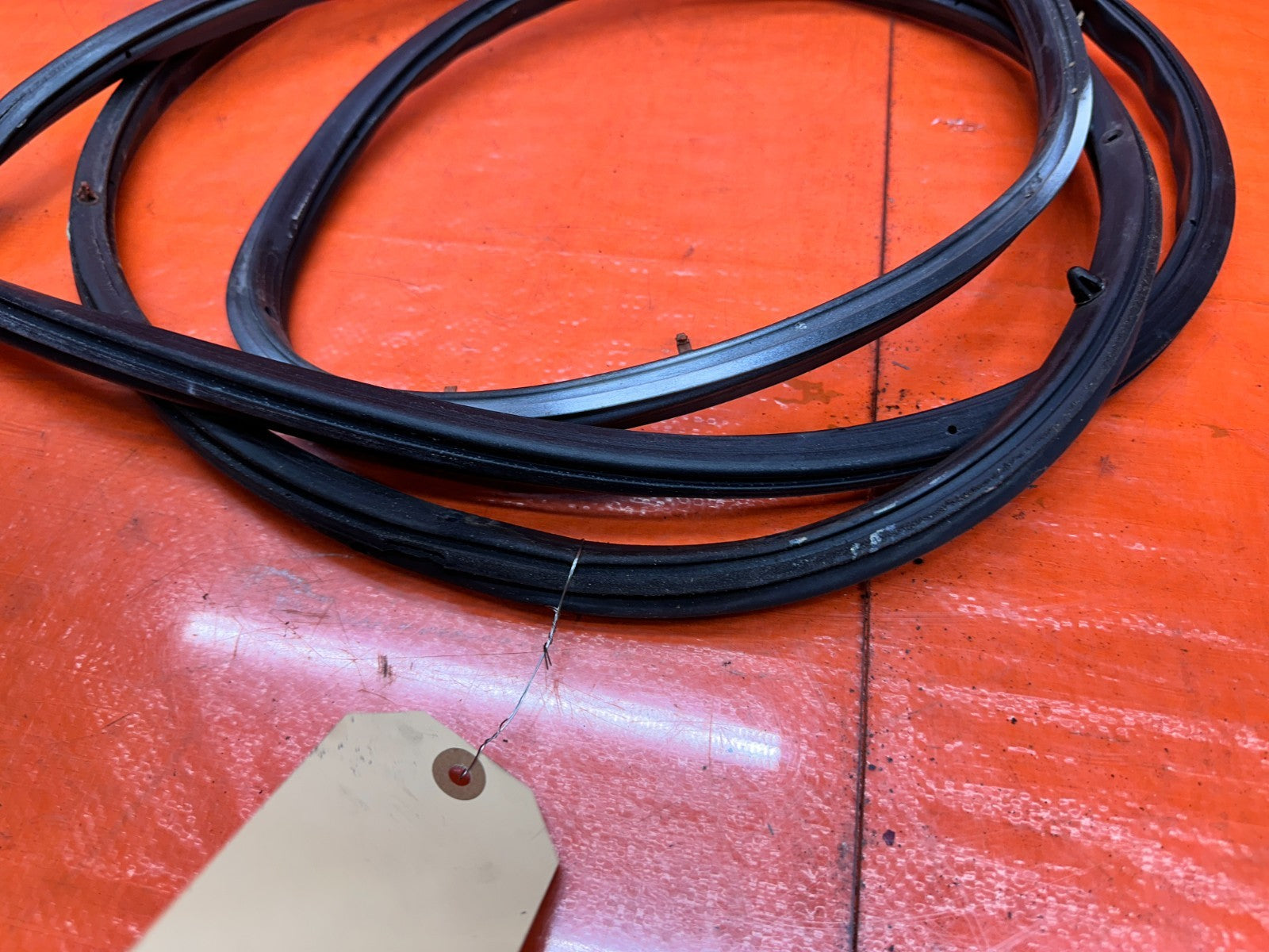 94 01 ACURA INTEGRA 2D LEFT DRIVER DOOR CHASSIS WEATHERSTRIP SEAL OEM #3319