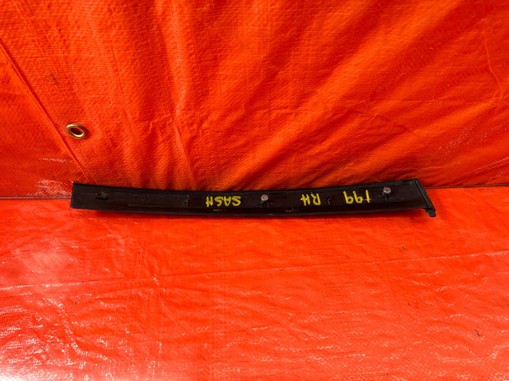 92 93 HONDA CIVIC COUPE & HATCH   PASSENGER RIGHT DOOR SASH TRIM MOLDING STRIP7