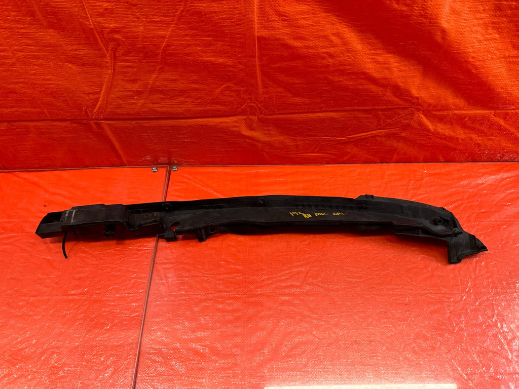 07 13 INFINITI G35 G37 SEDAN   RUBBER FENDER TRIM HOOD SEAL   RIGHT   OEM #1929
