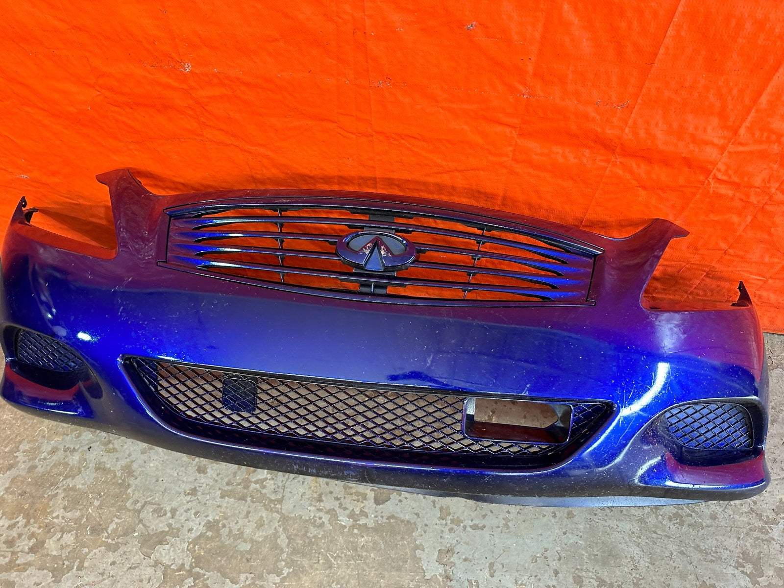 08 15 INFINITI G37 & Q60 COUPE SPORT MODEL   FRONT BUMPER W/ ALL GRILLES OEM 2078