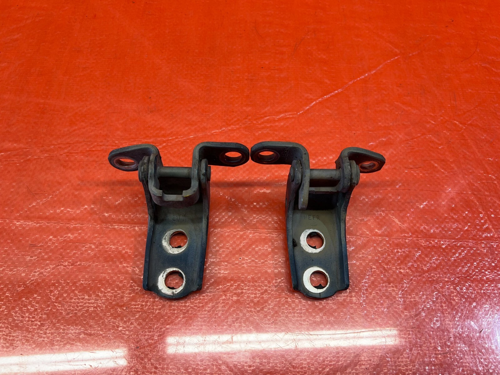 06 11 CIVIC 4D SEDAN   DOOR HINGE SET   UPPER & LOWER RIGHT FRONT SIDE OEM #2037