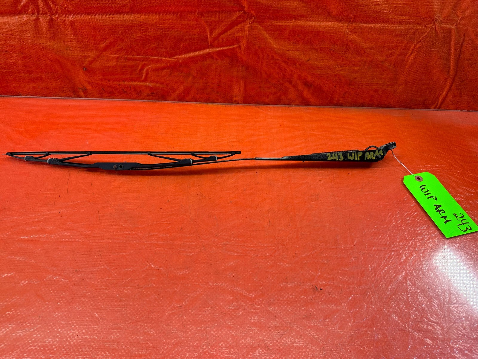 88 89 HONDA CRX DX SI   REAR TAIL GATE HATCHBACK WINDSHIELD WIPER ARM   OEM #2430