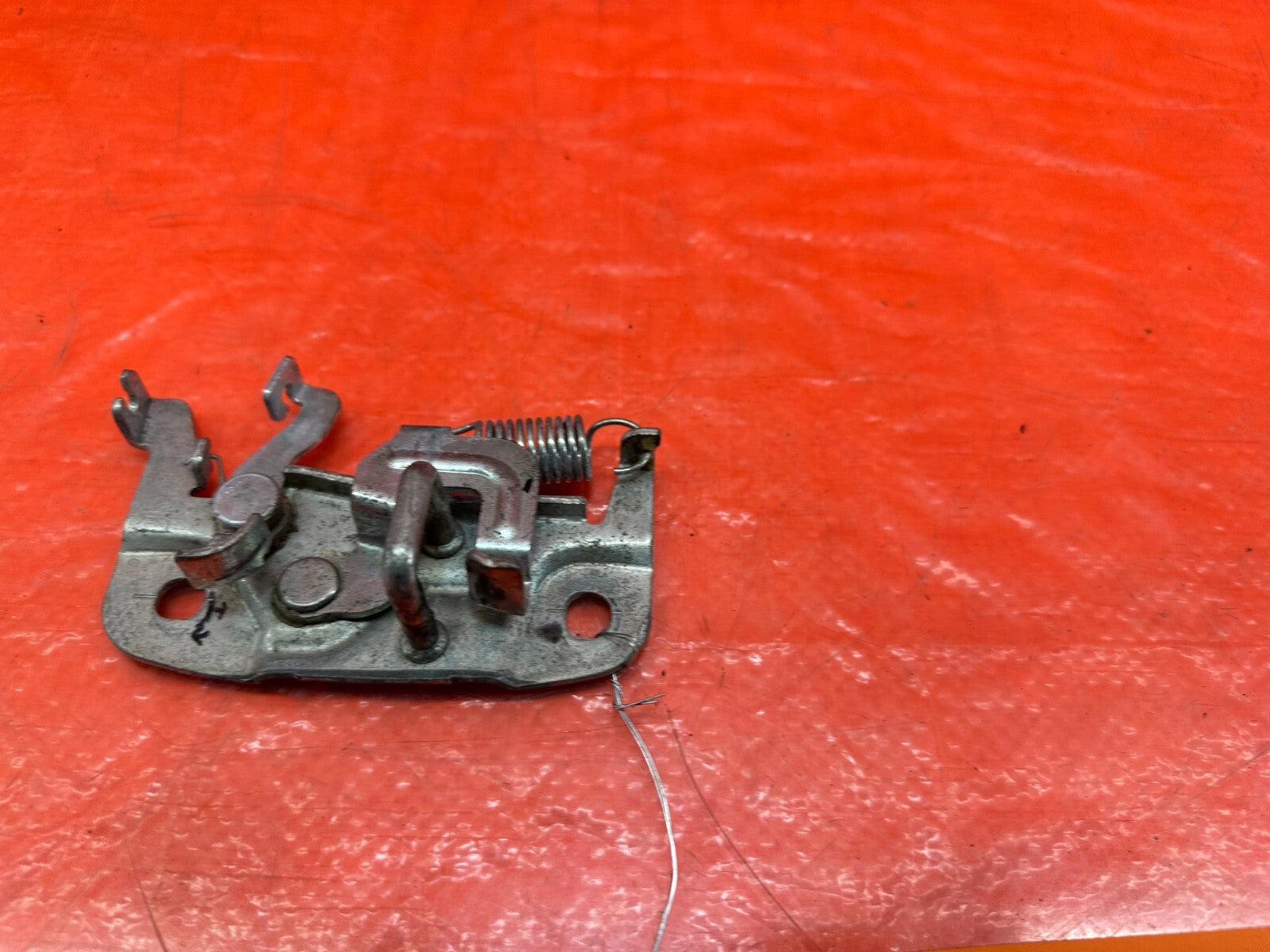 08 15 LANCER EVOLUTION X EVO 10   HOOD LATCH LOCKING MECHANISM LOCK   OEM #2173