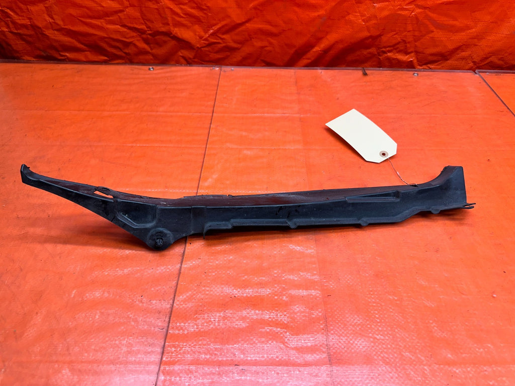 04 08 ACURA TSX RIGHT PASS FRONT FENDER ENCLOSURE TRIM MOLDING OEM #33012