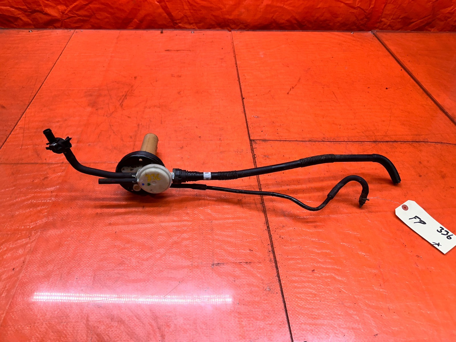 97 01 HONDA PRELUDE 2.2L FUEL GAS TANK EVAP VAPOR VENT TWO WAY VALVE OEM #3360