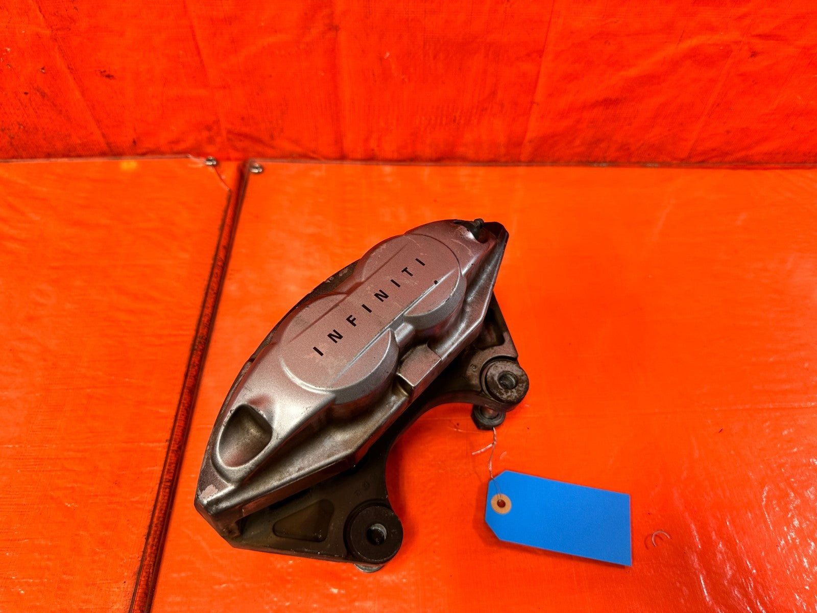 08 15 G37 Q60 14 23 Q50 SPORT   AKEBONO   DRIVER LEFT FRONT CALIPER OEM 3200