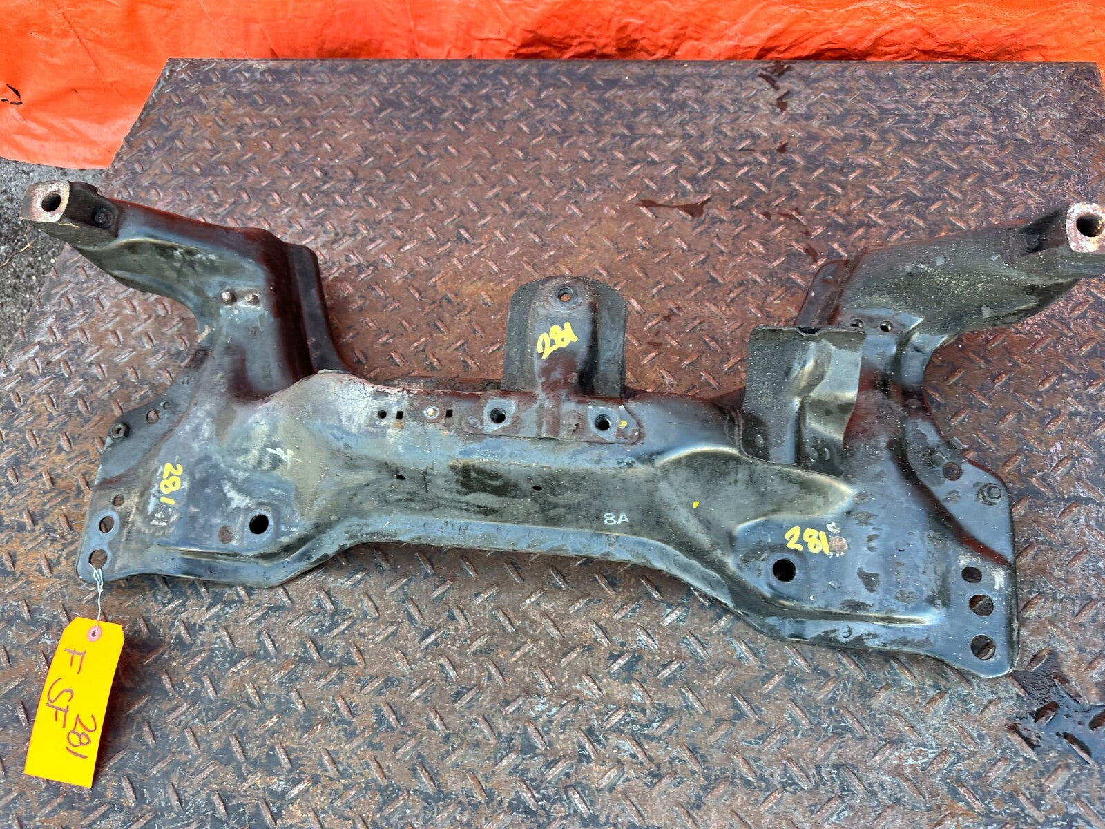 94 01 ACURA INTEGRA   FRONT SUBFRAME CROSSMEMBER SUB FRAME ENGINE CRADLE OEM 2814