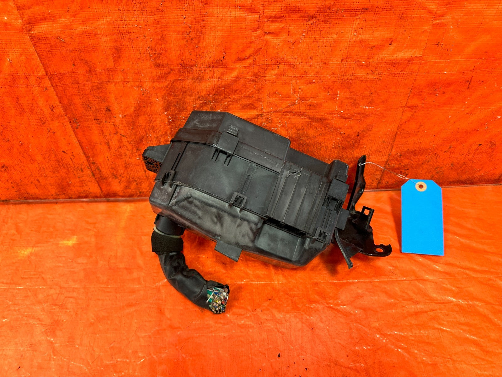 09 14 ACURA TSX   UNDER THE HOOD ENGINE BAY FUSE BOX PANEL   OEM 3213