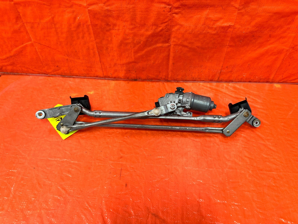 13 16 SCION FRS   13 20 BRZ   WINDSHIELD WIPER MOTOR W/ LINKAGE   OEM #2935