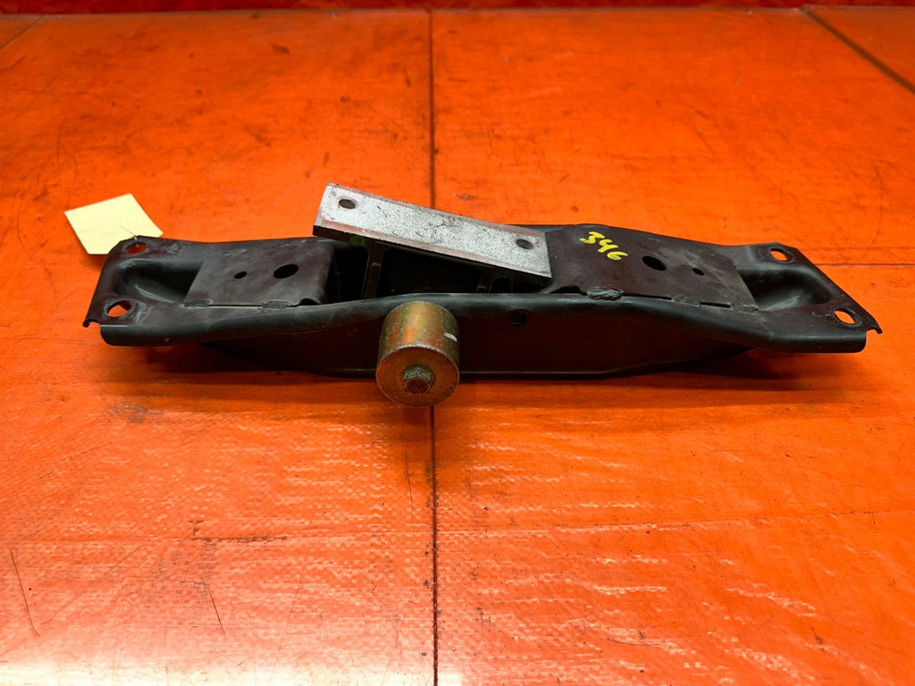 03-08 NISSAN 350Z 3.5L 6 SPEED MANUAL TRANSMISSION LOWER BRACKET OEM #3466