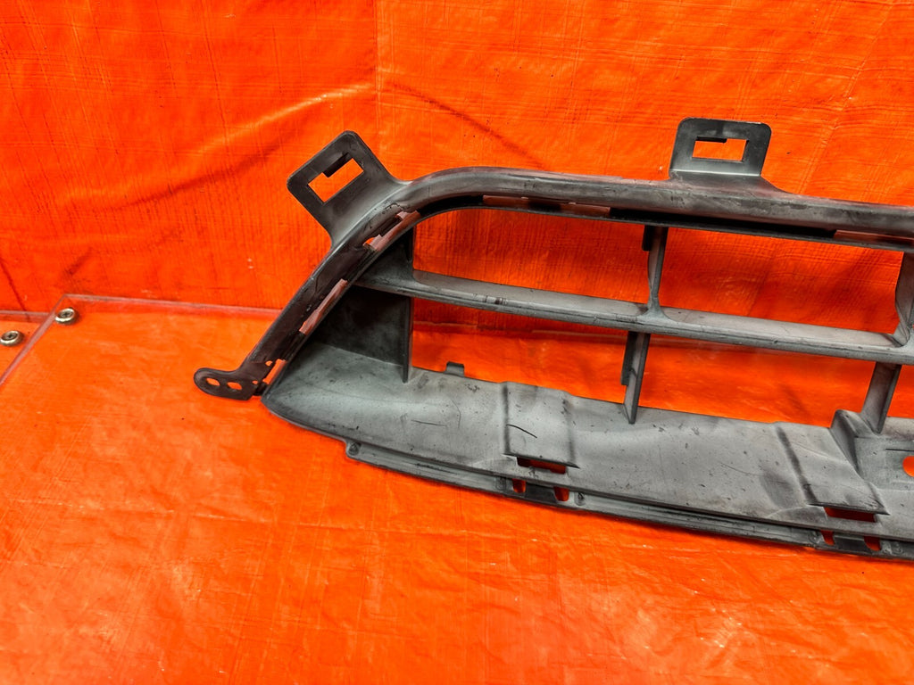 92 96 LEXUS SC300   FRONT BUMPER GRILLE INSERT   OEM FACTORY #2764