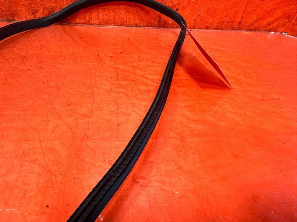 94 01 ACURA INTEGRA 2D   PASSENGER RIGHT REAR   QUARTER GLASS WEATHER STRIP OEM3