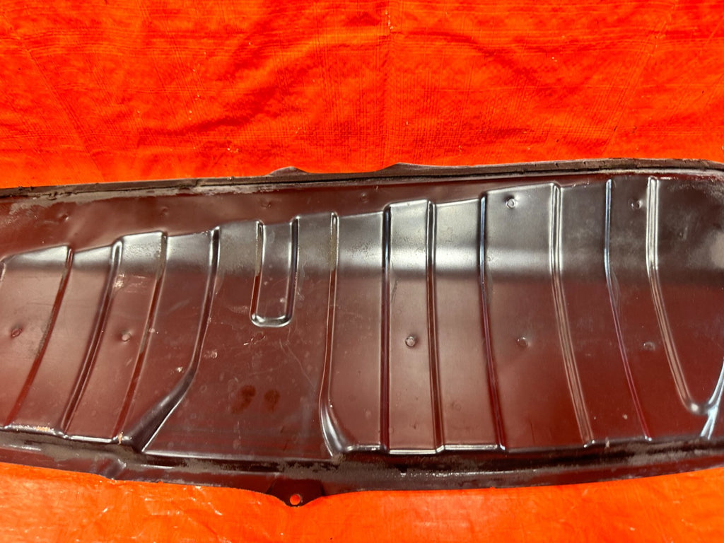 06 11 CIVIC WINDSHIELD WIPER COWL EXTENSION COVER BRACKET PLATE   OEM OE  #2822