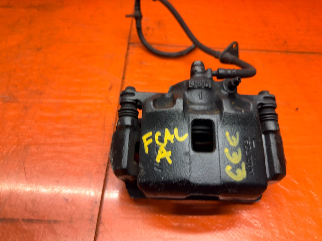 92 95 HONDA CIVIC 1.6L DRIVER LEFT FRONT BRAKE CALIPER WITH BRACKET OEM #33314