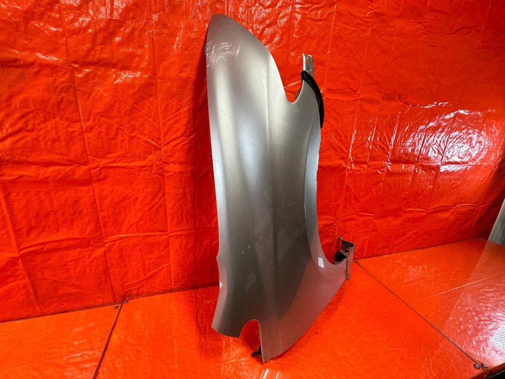 06 11 HONDA CIVIC SEDAN   FENDER   RIGHT SIDE   GRAY COLOR   OEM #27012