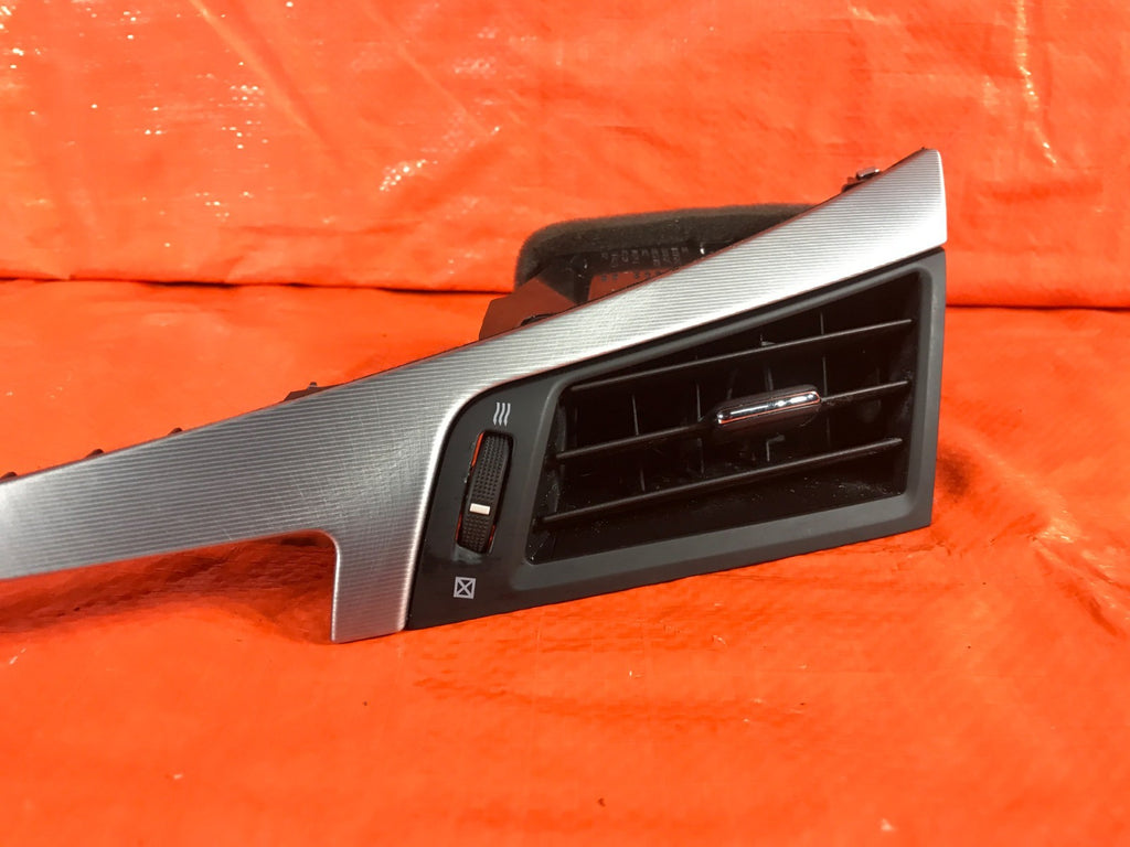 OEM 2017 17 INFINITI Q60 AWD 3.0L TT   PASSENGER RIGHT DASH BOARD AC VENT2