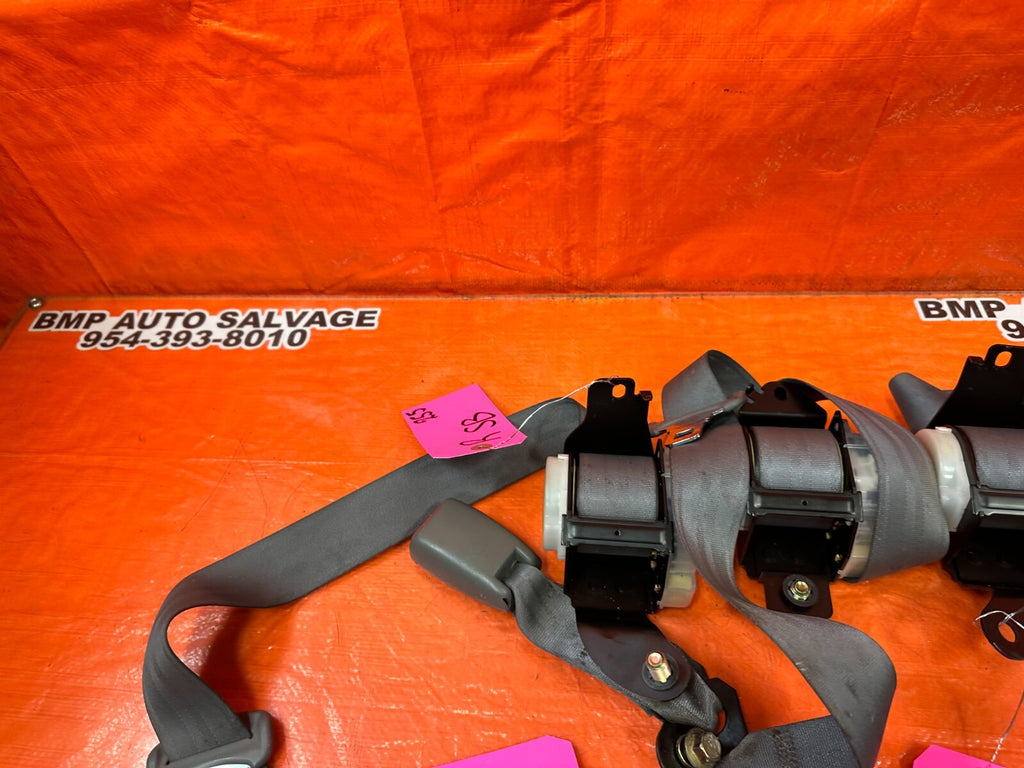 04 08 ACURA TSX   REAR SEAT BELT SET   LEFT & RIGHT SEAT BELTS   GRAY OEM #2558