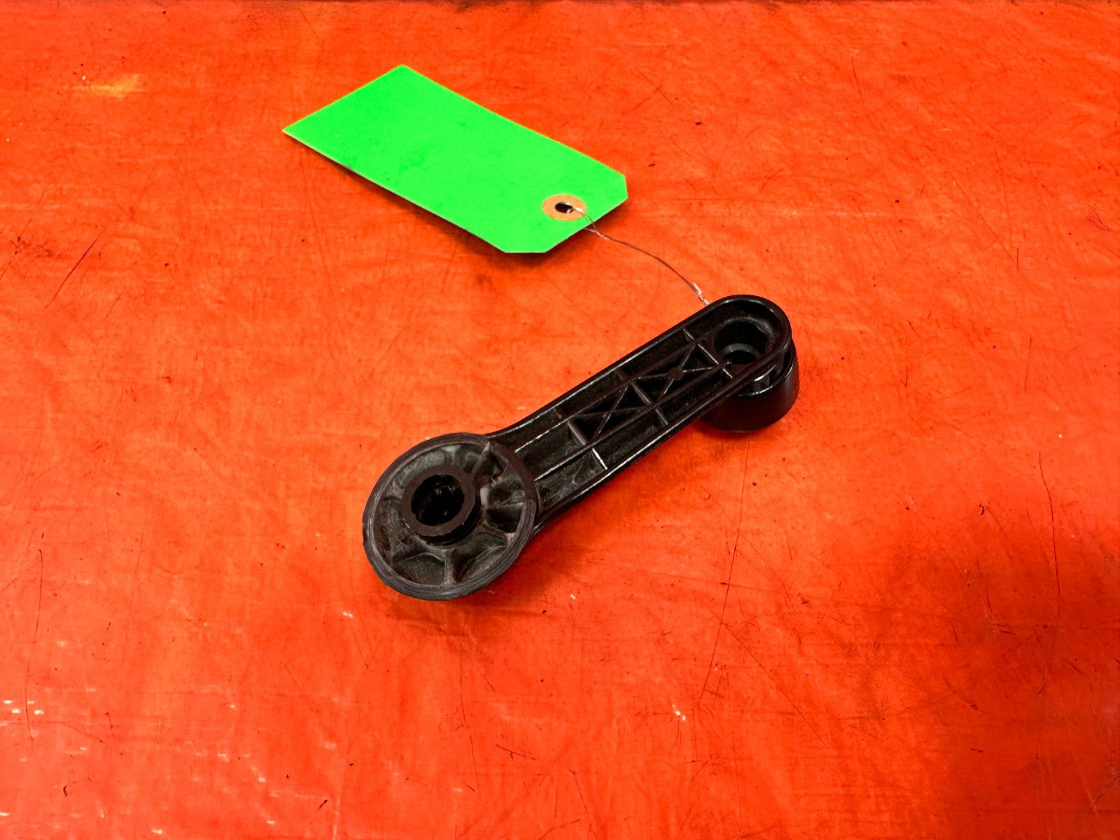 90 91 HONDA CIVIC HATCHBACK   DRIVER LEFT WINDOW CRANK ROLL UP HANDLE   OEM 3172