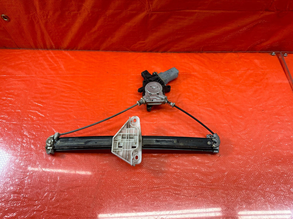 04 08 ACURA TSX   DRIVER LEFT REAR   WINDOW REGULATOR W/ MOTOR   OEM #2057