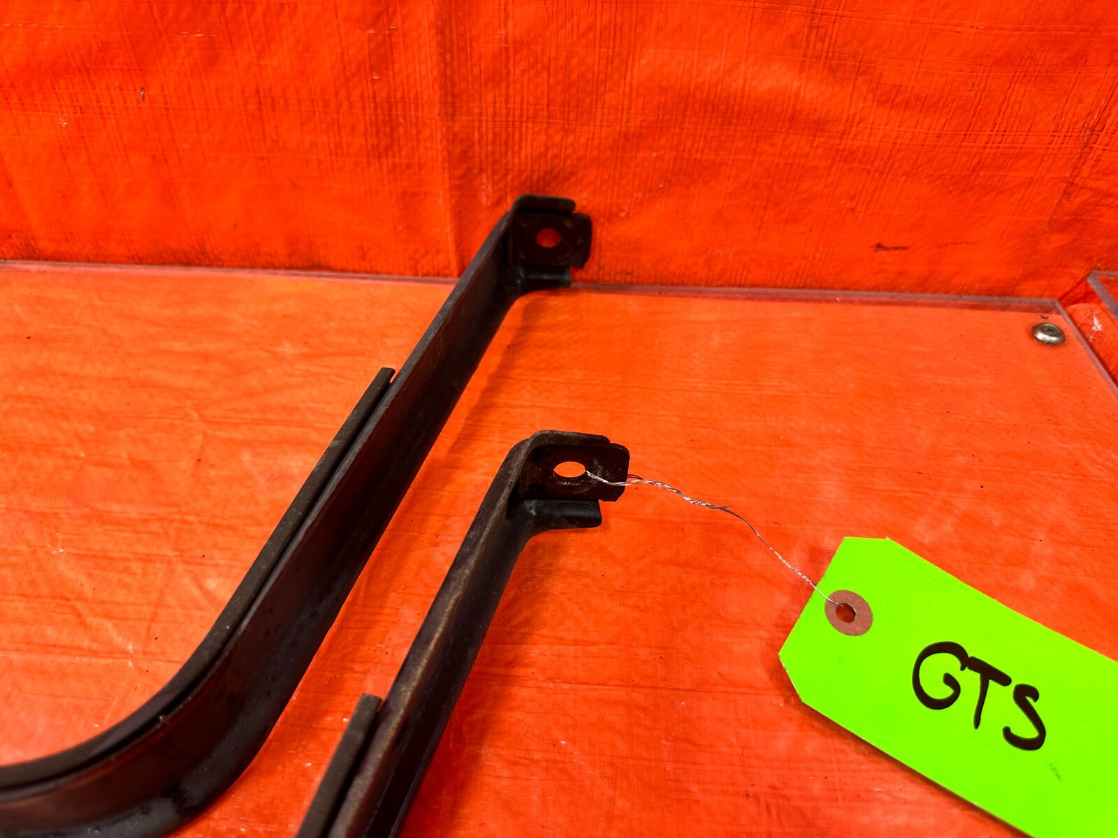 09 10 ACURA TSX   GAS GASOLINE FUEL TANK MOUNTING STRAPS BAND SET   OEM #2794