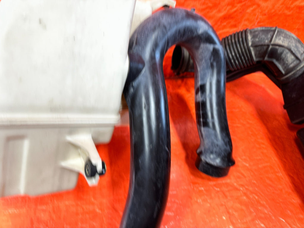 97 01 HONDA CR V CRV   B20B FACTORY AIR INTAKE SYSTEM ARM BOX FILTER   OEM #3017