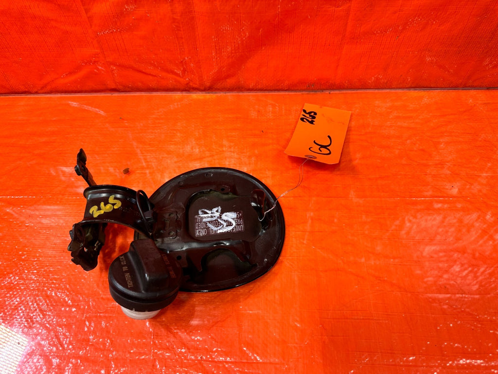 12 15 HONDA CIVIC SI 2D COUPE   FUEL LID / GAS CAP COVER BLACK COLOR   OEM #2657