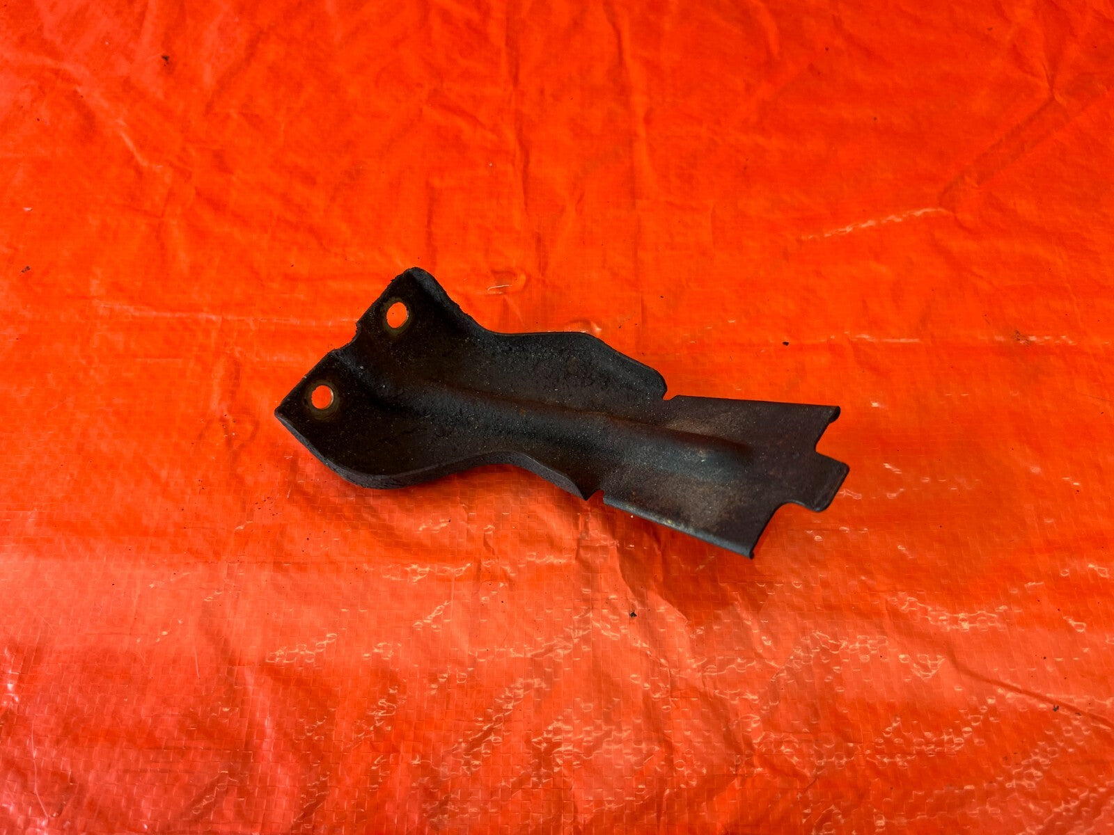 97 01 HONDA PRELUDE   POWER STEERING RESERVOIR TANK BOTTLE BRACKET   OEM #1200