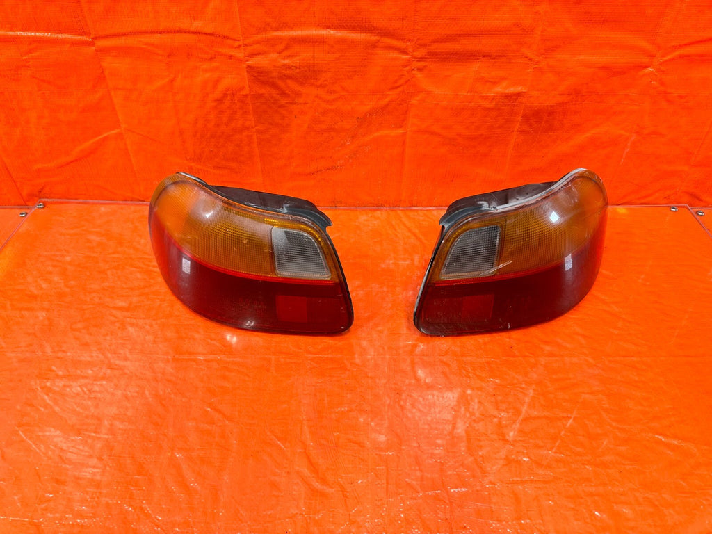 93 97 HONDA DEL SOL   LEFT AND RIGHT TAIL LIGHTS LAMPS   OEM FACTORY #2720