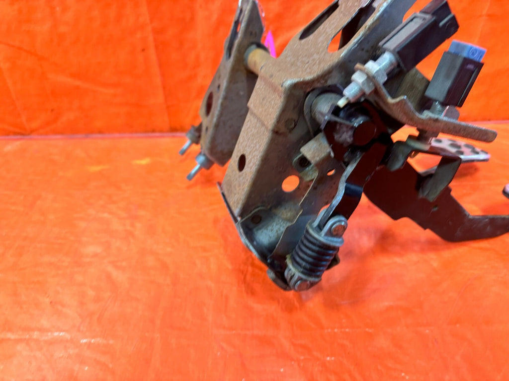 2013 13 SUBARU WRX STI WAGON   EJ257 6 SPEED MANUAL BRAKE & CLUTCH PEDAL #28315