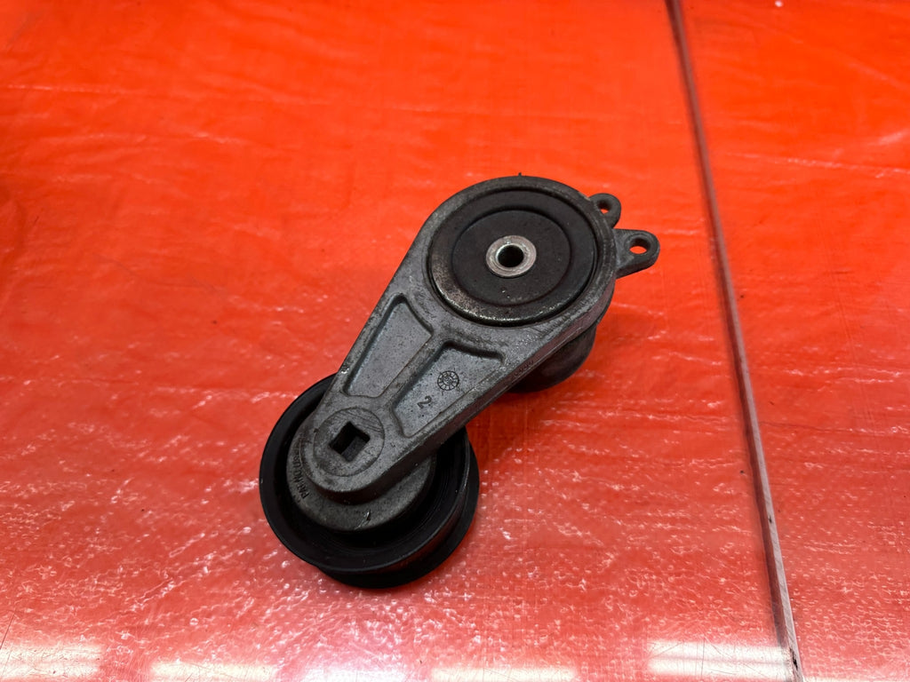 08 15 INFINITI G37 & Q60   VQ37VHR   BELT TENSIONER W/ PULLEY   OEM #1886