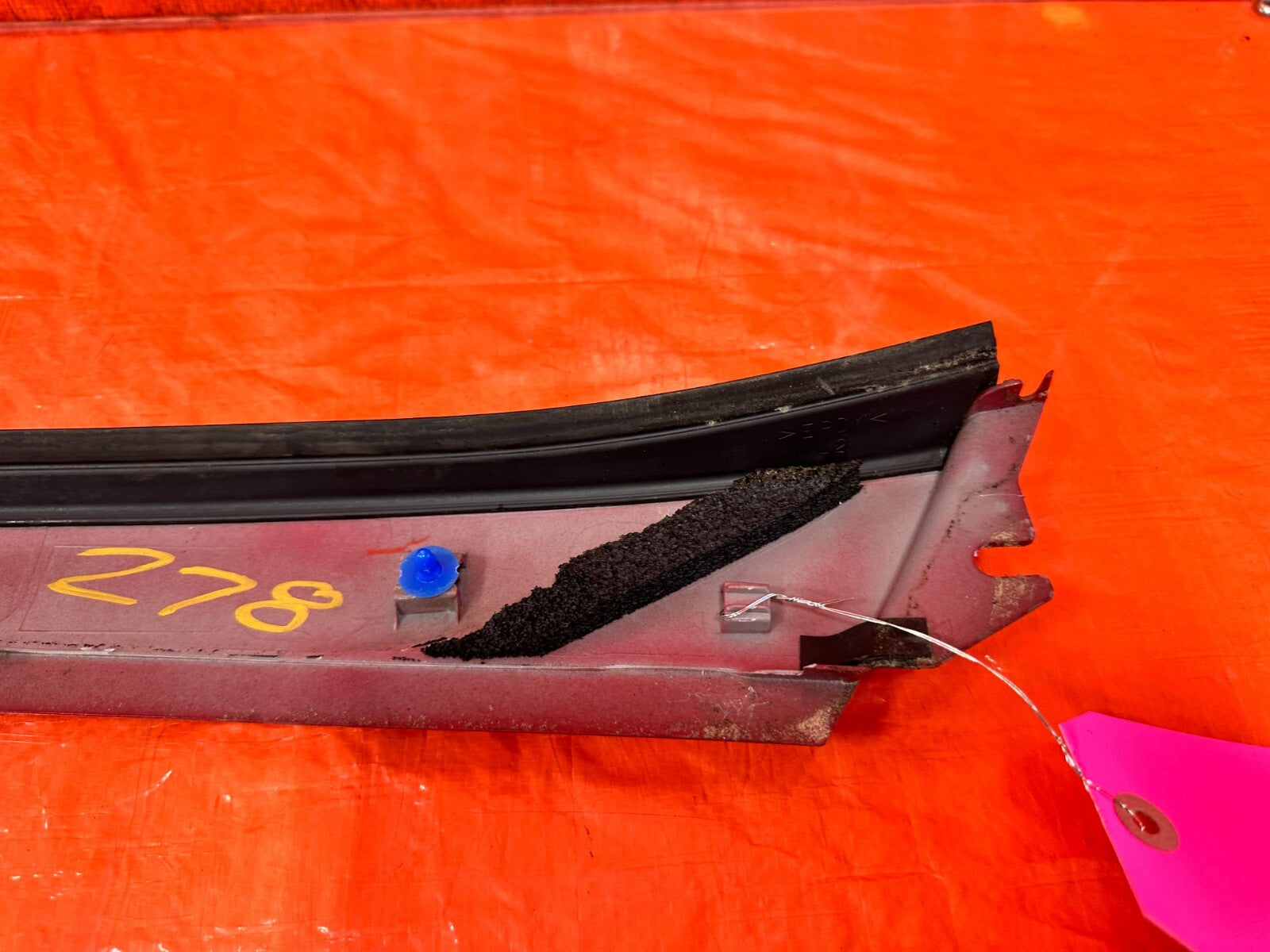 09 15 INFINITI G37 CONVERTIBLE   DRIVER LEFT EXTERIOR A PILLAR TRIM   OEM #2789