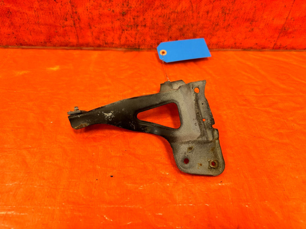92 95 HONDA CIVIC   2D COUPE   DRIVER LEFT FENDER BRACKET   OEM #3274