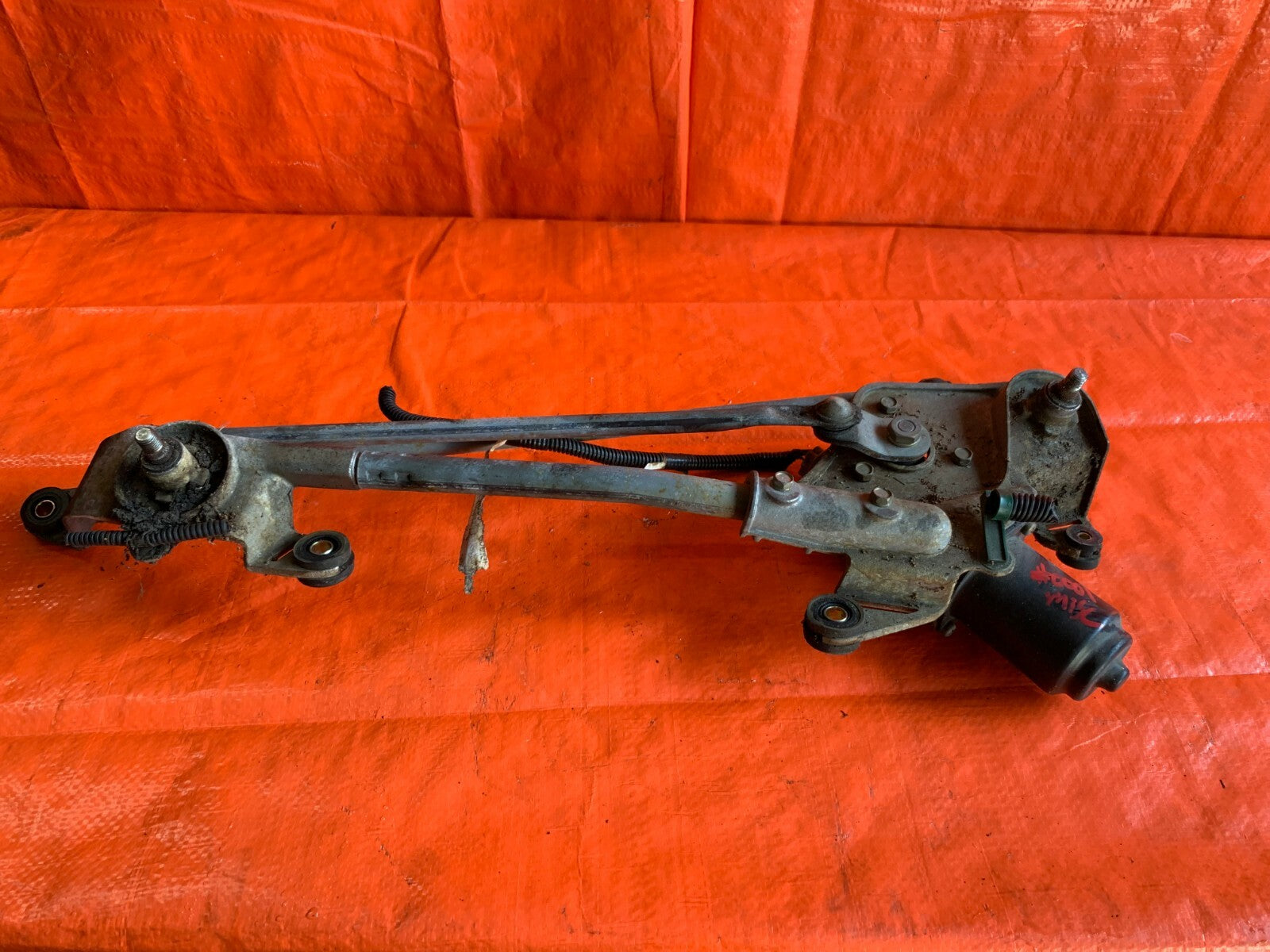 OEM 2003 03 ACURA RSX TYPE S   WINDSHIELD WIPER MOTOR WITH LINKAGE W/ PIGTAILS7