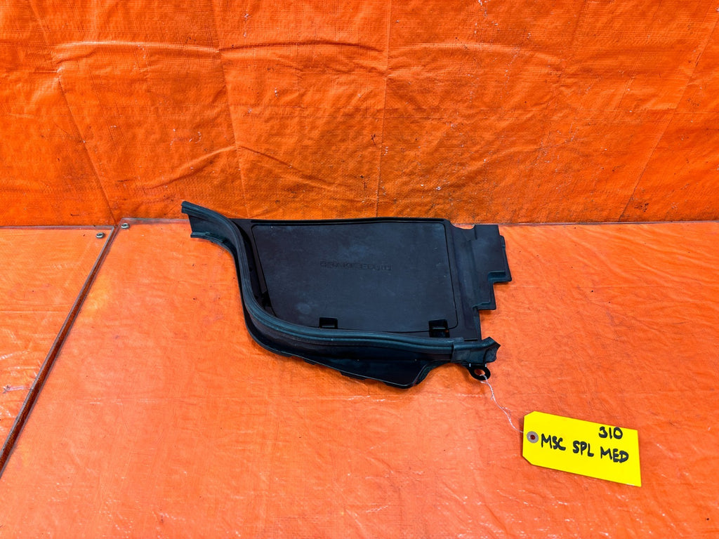 08 15 INFINITI G37 COUPE & CONVERTIBLE   BRAKE FLUID COVER PLASTIC TRIM OEM 3100